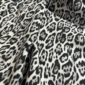 Вискоза молочная анималистичная (128797)