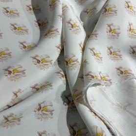 Вискоза молочная в цветочный принт (150310)