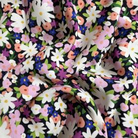 Вискоза черная в цветочный принт (150255)