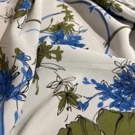 Вискоза молочная в цветочный принт (88222)