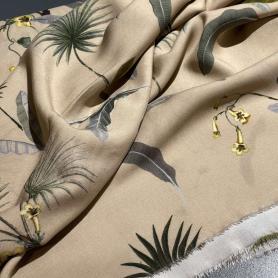 Вискоза бежевая с принтом листьев (152168)