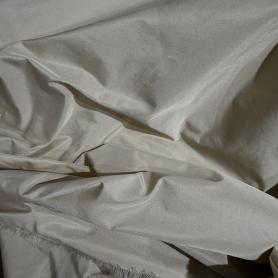 Плащевка молочная (152171)