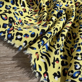 Вискоза желтая анималистичная (134488)