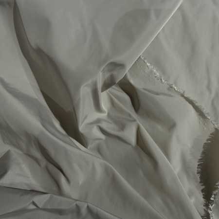 Плащевка молочная (144938)