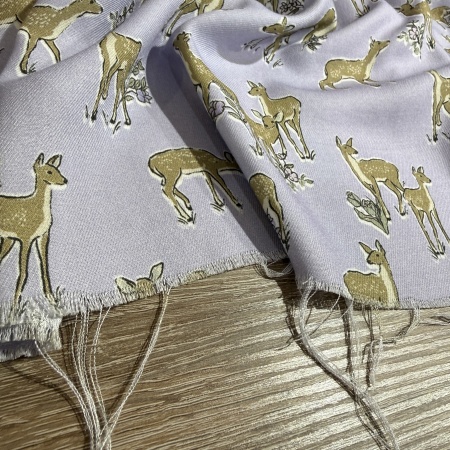 Вискоза фиолетовая с оленями (150252)