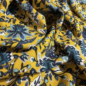 Вискоза желтая в цветочный принт (181477)