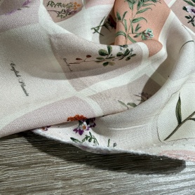 Вискоза розовая в цветочный принт (139259)