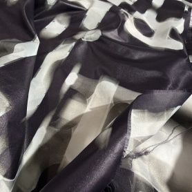 Плащевка черная геометрия (131458)