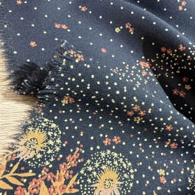 Вискоза черная в цветочный принт (158271)