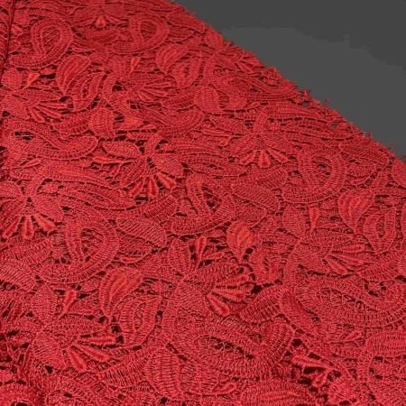 Полиэстер красный кружевной (150235)