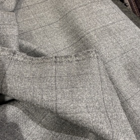 Шерсть серая в клетку (103950)