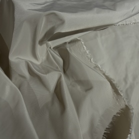 Плащевка молочная (144938)