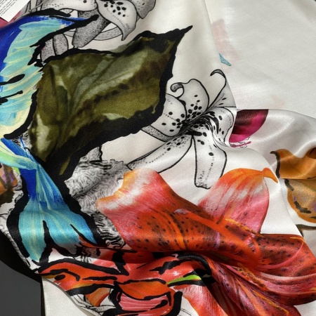 Вискоза кремовая с цветочным принтом (178442)