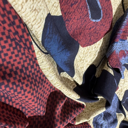 Вискоза коричневая в цветочный принт (178405)