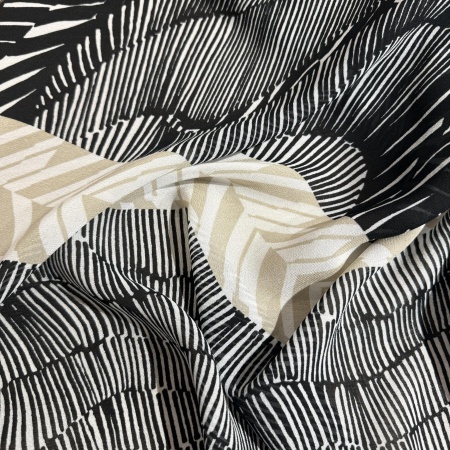 Вискоза молочная геометрия (181477)