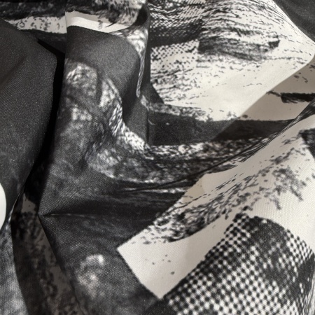 Плащевка черная геометрия (125713)