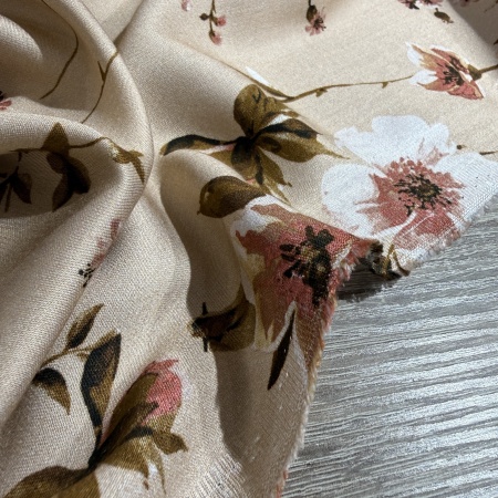 Вискоза коричневая в цветочный принт (142954)