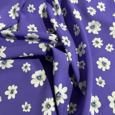 Вискоза фиолетовая в цветочный принт (152197)