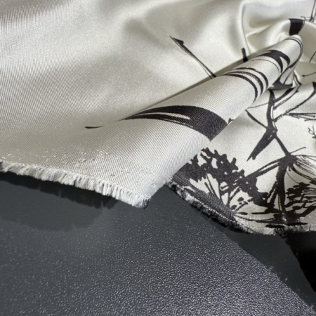 Шелк 178250 Diffusione Tessile S.r.l. (Италия)