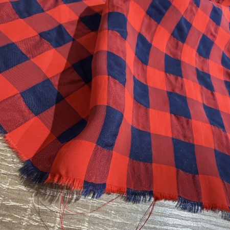 Вискоза красная в клетку (97926)