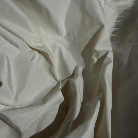 Плащевка молочная (144946)