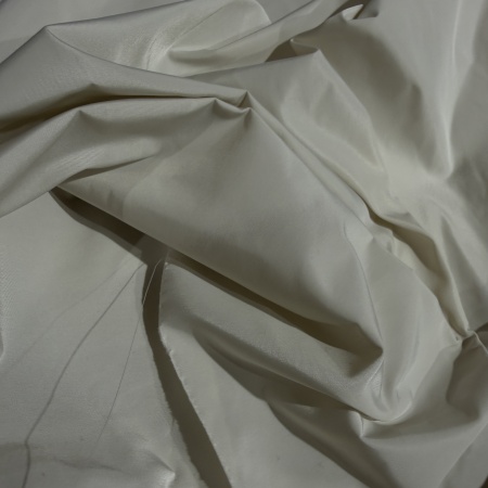 Плащевка молочная (144946)