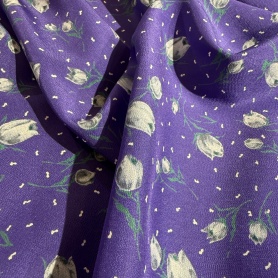 Вискоза фиолетовая в цветочный принт (158379)